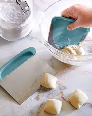 Teigschaber und -schneider Set von Pampered Chef