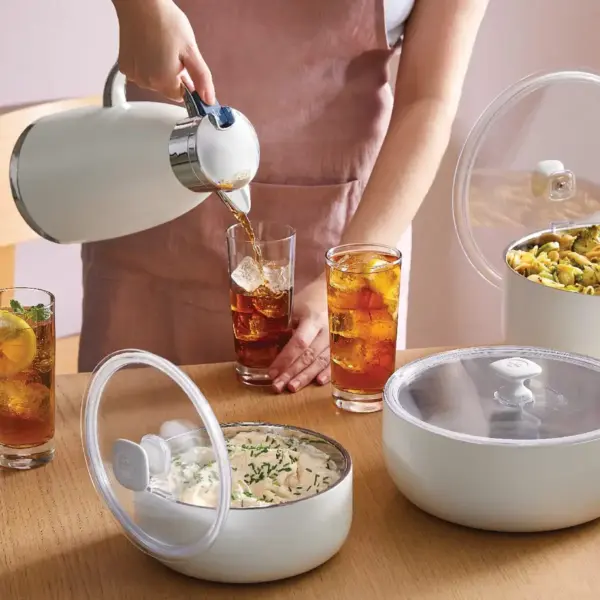 Isolierte Thermoskanne von Pampered Chef