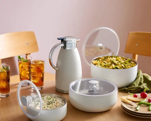 Isolierte Thermoskanne von Pampered Chef