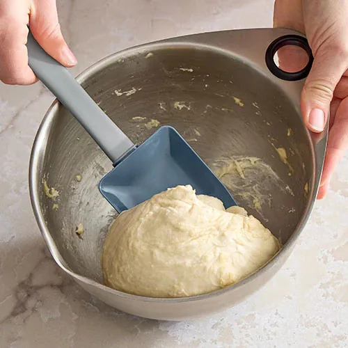Grosser 2 in 1 Teigschaber von Pampered Chef Großer 2-in-1 Teigschaber von Pampered Chef