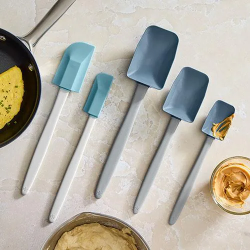 Kleiner 2 in 1 Teigschaber von Pampered Chef 3 Kleiner 2-in-1 Teigschaber von Pampered Chef